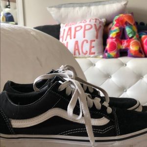 Black vans